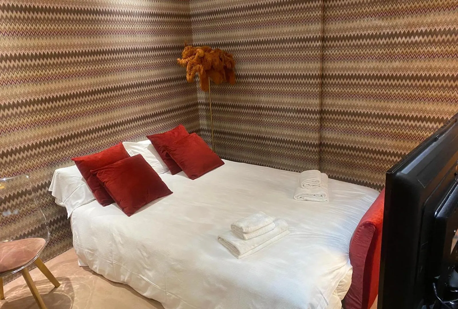 Ponte Vetero Hideaway - Underground Apartment Milan Italy